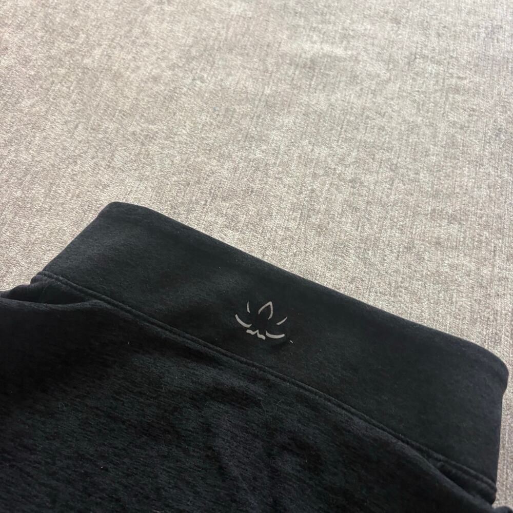 Beyond Yoga Black Zip Jacket - Picture 7 of 7